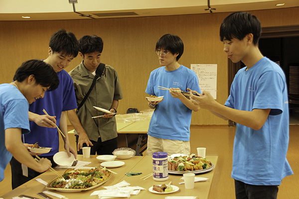 懇親会の様子