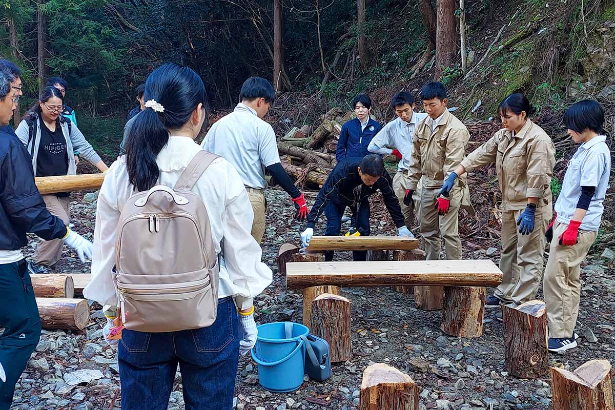 高校生による里山での活動
