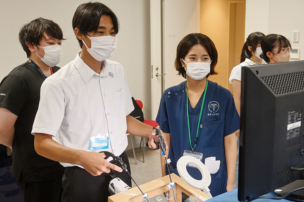 内視鏡操作体験
